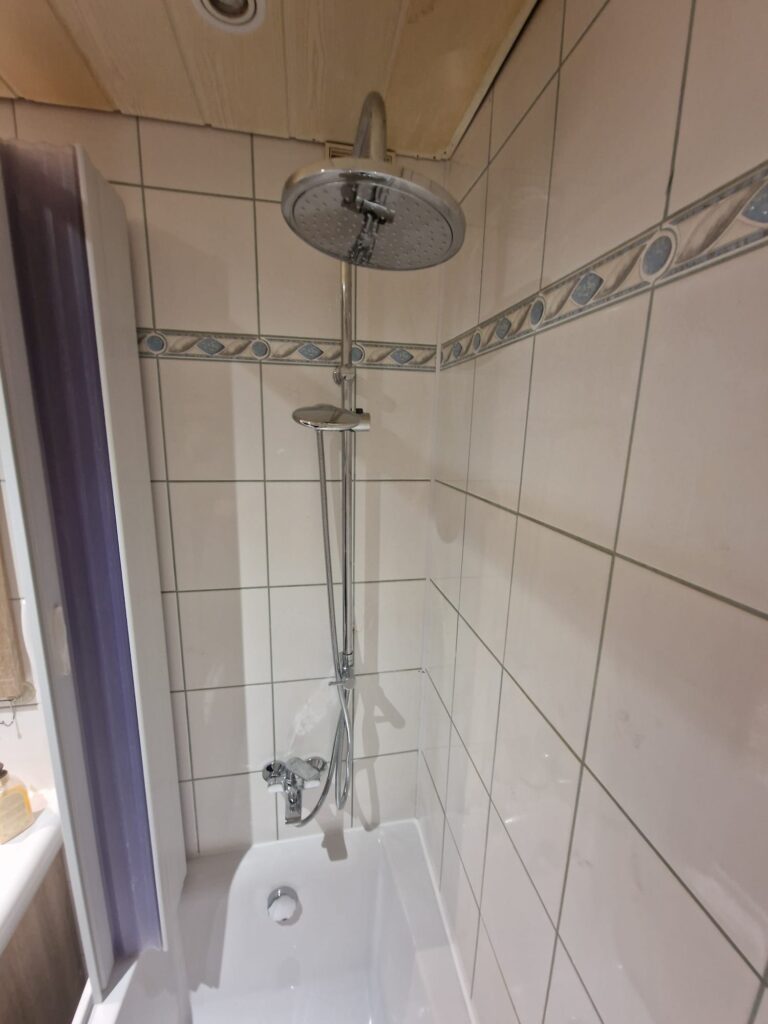 rekonstrukce koupelny - vana 